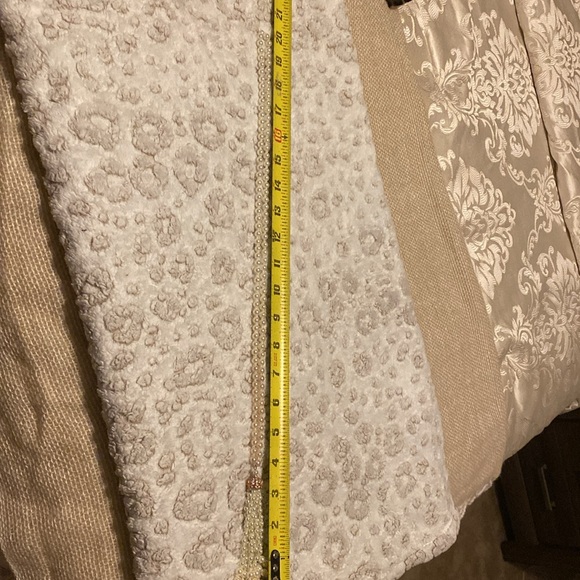 Long perls Necklace - Picture 3 of 3